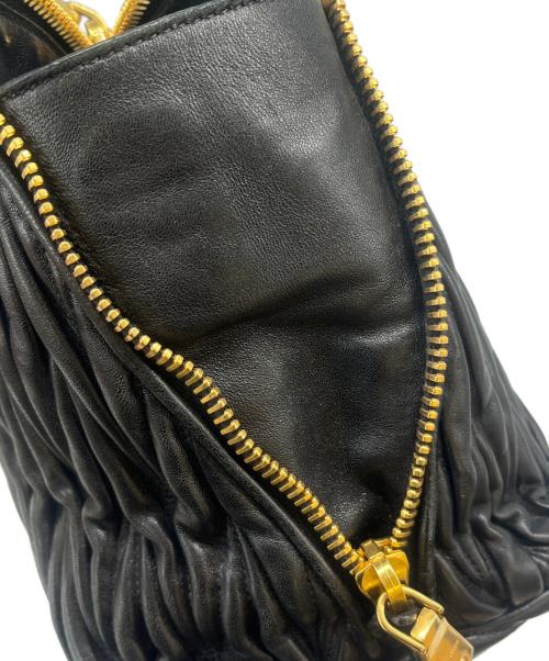 MIU MIU（ミュウミュウ）MIU MIU (ミュウミュウ) MIU MIU　マテラッセ　ハンドバッグ ブラックの古着・服飾アイテム