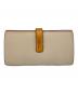 LOEWE（ロエベ）の古着「LOEWE　バーティカルウォレット　長財布」｜ベージュ
