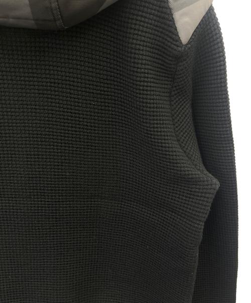 BLACK LABEL CRESTBRIDGE（ブラックレーベル クレストブリッジ）BLACK LABEL CRESTBRIDGE (ブラックレーベル クレストブリッジ) BLACK LABEL CRESTBRIDGE　切替中綿ジャケット グレー×ブラック サイズ:LLの古着・服飾アイテム