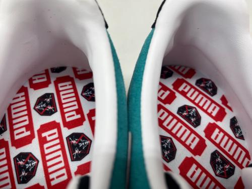 PUMA（プーマ）PUMA (プーマ) atmos (アトモス) PUMA× atmos スウェードスニーカー　シン・仮面ライダー グリーン サイズ:27の古着・服飾アイテム