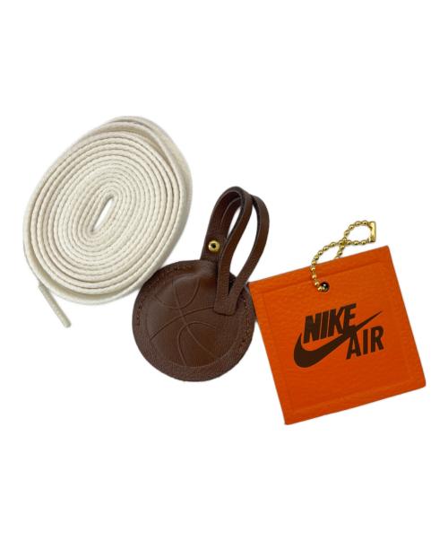 NIKE（ナイキ）NIKE (ナイキ) NIKE　WMNS AIR JORDAN 1 RETRO HIGH OG オレンジ×ホワイト サイズ:27.0の古着・服飾アイテム