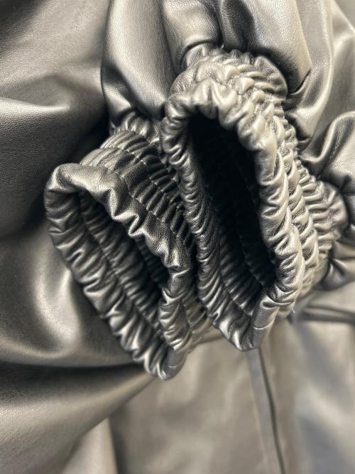 Lui's（ルイス）Lui's (ルイス) Lui's　エコレザーブルゾン ブラック サイズ:Mの古着・服飾アイテム