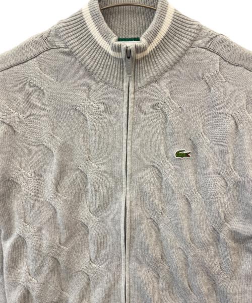 LACOSTE（ラコステ）LACOSTE (ラコステ) LACOSTE　変形ケーブルジップアップコットンニットテニスカーディガン グレー サイズ:US Mの古着・服飾アイテム