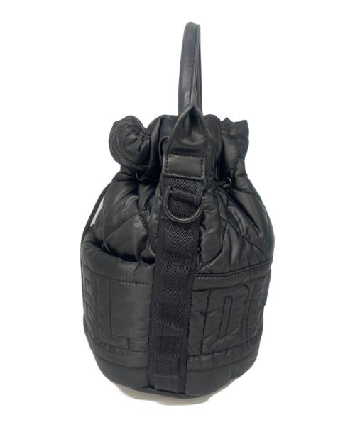 DIESEL（ディーゼル）DIESEL (ディーゼル) DIESEL NYDUVET BUCKET　キルティング2WAYショルダーバッグ ブラックの古着・服飾アイテム