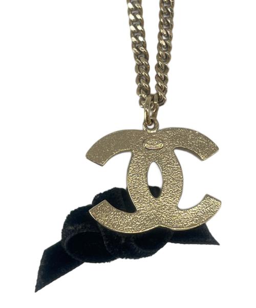CHANEL（シャネル）CHANEL (シャネル) CHANEL　ココマークリボンネックレス ブラック×ゴールドの古着・服飾アイテム