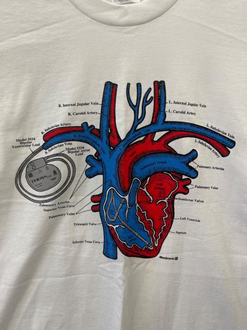 Hanes（ヘインズ）Hanes (ヘインズ) Hanes　プリントTシャツ　心臓 ホワイト サイズ:ADURT L (42-44)の古着・服飾アイテム