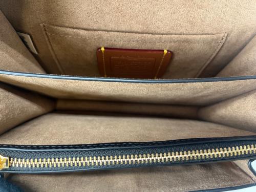 COACH（コーチ）COACH (コーチ) COACH ショルダーバッグ ブラックの古着・服飾アイテム