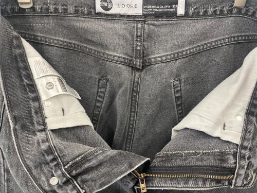 Levi's SILVER TAB（リーバイス シルバータブ）Levi's SILVER TAB (リーバイス シルバータブ) LEVI'S SILVER TAB　LOOSE デニムパンツ グレー サイズ:W33 L32の古着・服飾アイテム