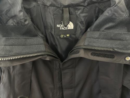 THE NORTH FACE（ザ ノース フェイス）THE NORTH FACE (ザ ノース フェイス) THE NORTH FACE　マウンテンジャケット ブラック サイズ:Lの古着・服飾アイテム