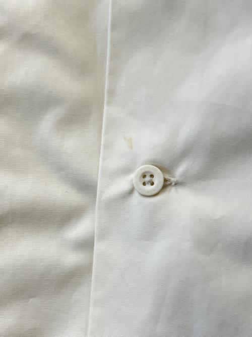 HUF（ハフ）HUF (ハフ) HUF　半袖刺繍シャツ ホワイト サイズ:Ｓの古着・服飾アイテム
