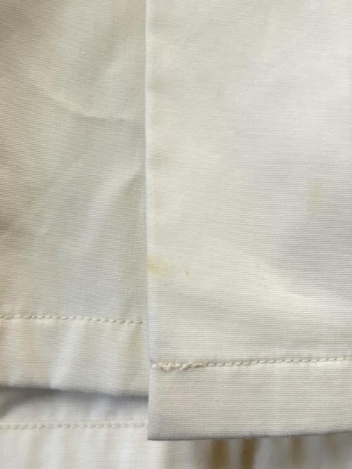 HUF（ハフ）HUF (ハフ) HUF　半袖刺繍シャツ ホワイト サイズ:Ｓの古着・服飾アイテム