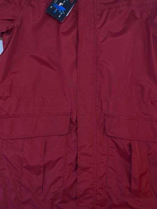 FJALLRAVEN（フェールラーベン）FJALLRAVEN (フェールラーベン) FJALLRAVEN　ナイロンジャケット レッド サイズ:Lの古着・服飾アイテム