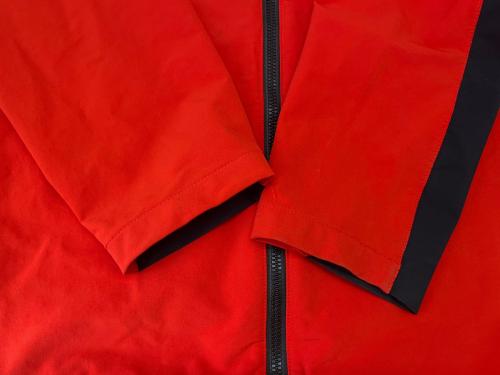 THE NORTH FACE（ザ ノース フェイス）THE NORTH FACE (ザ ノース フェイス) THE NORTH FACE　ハンマーヘッドフーディー レッド×ブラック サイズ:XLの古着・服飾アイテム