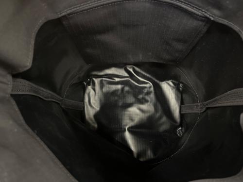 NOMADIS（ノマディス）NOMADIS (ノマディス) NOMADIS　トートバッグ ブラックの古着・服飾アイテム