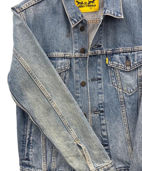 LEVI'S（リーバイス）LEVI'S (リーバイス) PEANUTS SNOOPY LEVI'S　PEANUTS SNOOPY　デニムジャケット ブルー サイズ:Sの古着・服飾アイテム