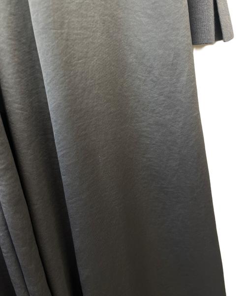 FRAY ID（フレイ アイディー）FRAY ID (フレイ アイディー) FRAY ID　ポロカラーニットコンビワンピ グレー サイズ:Fの古着・服飾アイテム