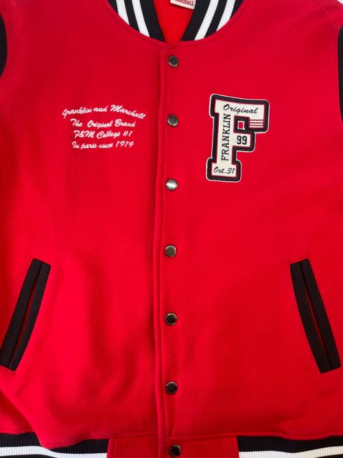 Franklin & Marshall（フランクリン＆マーシャル）Franklin & Marshall (フランクリン＆マーシャル) Franklin & Marshall　スタジャン レッド×ブラック サイズ:MEDIUMの古着・服飾アイテム