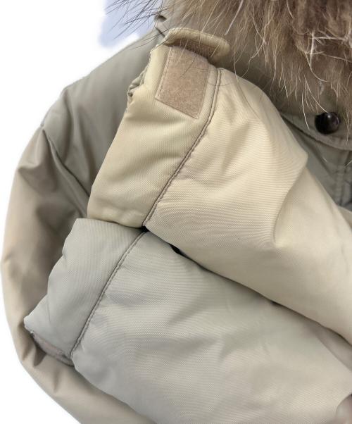 BURBERRY BLACK LABEL（バーバリーブラックレーベル）BURBERRY BLACK LABEL (バーバリーブラックレーベル) BURBERRY BLACK LABEL　ダウンコート ベージュ サイズ:Lの古着・服飾アイテム