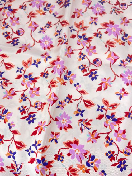 LOUIS VUITTON（ルイ ヴィトン）LOUIS VUITTON (ルイ ヴィトン) LOUIS VUITTON　シルクスカーフ　花柄 ピンクの古着・服飾アイテム