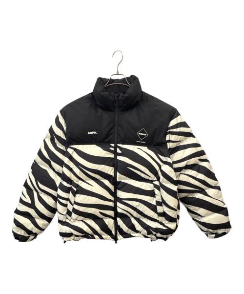 F.C.R.B.(F.C.Real Bristol)（エフシーアールビー）F.C.R.B.(F.C.Real Bristol) (エフシーアールビー) F.C.R.B.(F.C.Real Bristol) 　STAND COLLAR DOWN JACKET ホワイト×ブラック サイズ:XLの古着・服飾アイテム