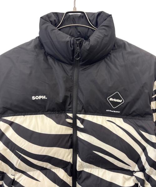 F.C.R.B.(F.C.Real Bristol)（エフシーアールビー）F.C.R.B.(F.C.Real Bristol) (エフシーアールビー) F.C.R.B.(F.C.Real Bristol) 　STAND COLLAR DOWN JACKET ホワイト×ブラック サイズ:XLの古着・服飾アイテム