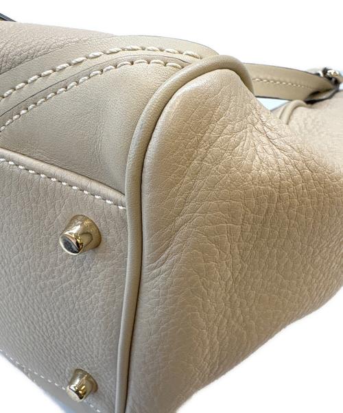 BURBERRY（バーバリー）BURBERRY (バーバリー) BURBERRY　レザータッセルバッグ ベージュの古着・服飾アイテム