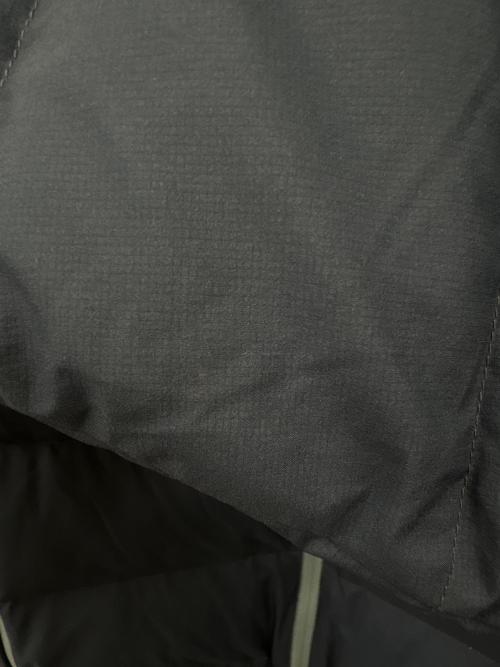 mont-bell（モンベル）mont-bell (モンベル) mont-bell　パーマフロスト ライトダウンパーカ　ダウンジャケット ネイビー サイズ:Sの古着・服飾アイテム