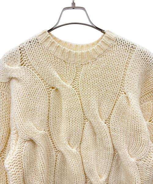 FRAY ID（フレイ アイディー）FRAY ID (フレイ アイディー) FRAY ID　ハンドケーブルボックスニット　厚手ニット アイボリー サイズ:Fの古着・服飾アイテム