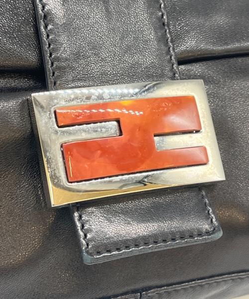FENDI（フェンディ）FENDI (フェンディ) FENDI マンマバケット　ショルダーバッグ ブラックの古着・服飾アイテム