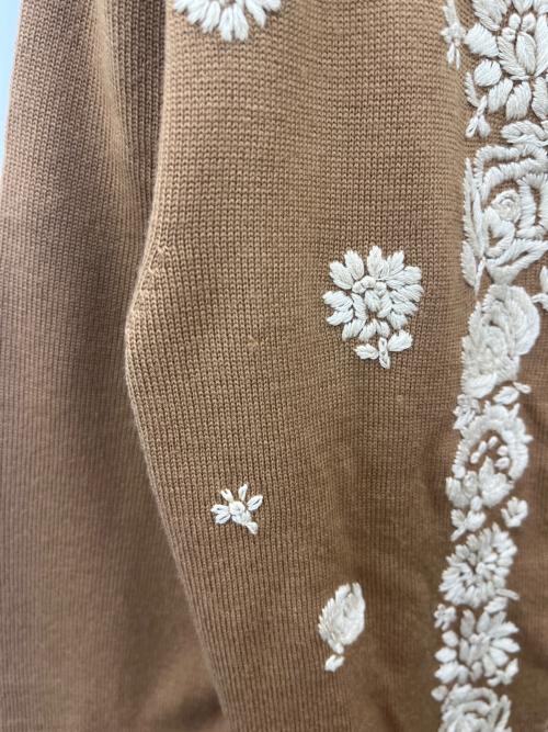 KEITA MARUYAMA（ケイタマルヤマ）KEITA MARUYAMA (ケイタマルヤマ) KEITA MARUYAMA　刺繍カーディガン アンサンブル ベージュ サイズ:1の古着・服飾アイテム