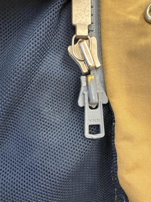 THE NORTH FACE（ザ ノース フェイス）THE NORTH FACE (ザ ノース フェイス) THE NORTH FACE　マウンテンパーカー ベージュ サイズ:Lの古着・服飾アイテム