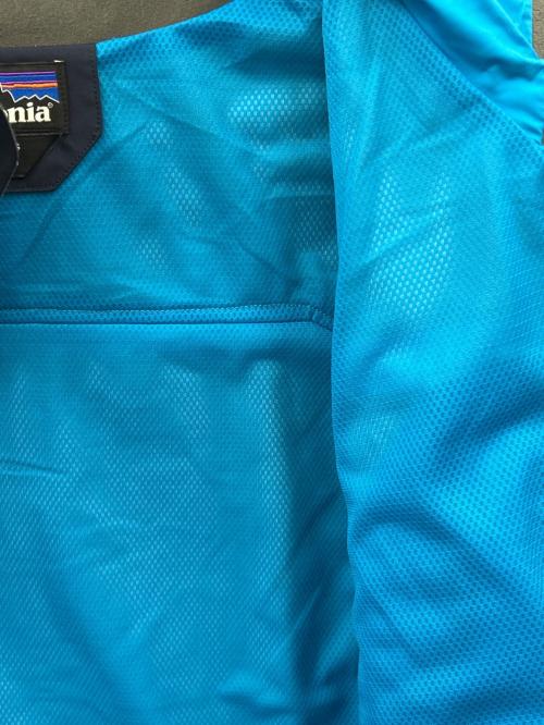 Patagonia（パタゴニア）Patagonia (パタゴニア) Patagonia　ピオレットジャケット　マウンテンパーカー ネイビー サイズ:Lの古着・服飾アイテム