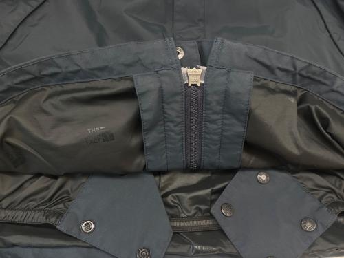 THE NORTH FACE（ザ ノース フェイス）THE NORTH FACE (ザ ノース フェイス) THE NORTH FACE　スクープジャケット グレー サイズ:Lの古着・服飾アイテム