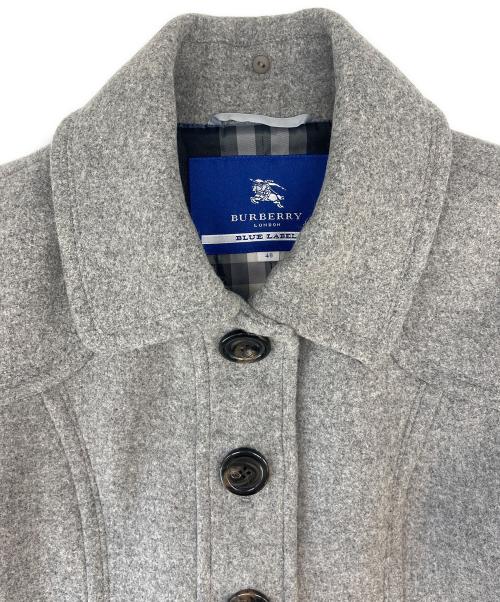 BURBERRY BLUE LABEL（バーバリー ブルー レーベル）BURBERRY BLUE LABEL (バーバリーロンドンブルーレーベル) BURBERRY BLUE LABEL  フォックスファー・アンゴラ混　ファー付コート グレー サイズ:40の古着・服飾アイテム
