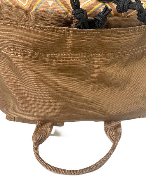 Columbia（コロンビア）Columbia (コロンビア) Columbia　バックパック ブラウンの古着・服飾アイテム