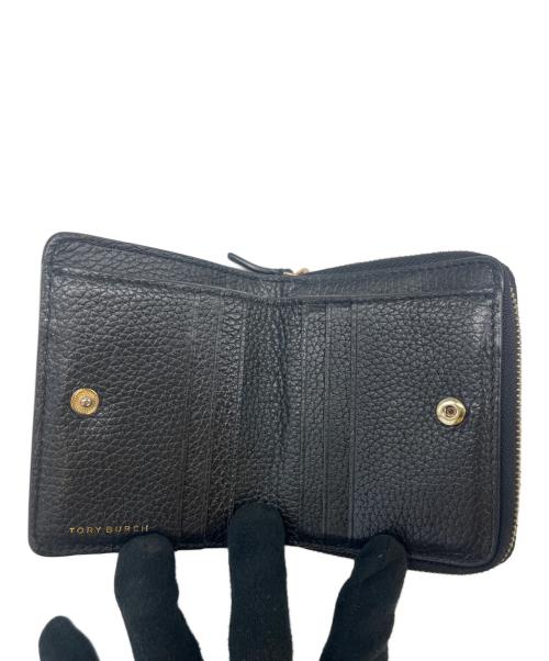 TORY BURCH（トリーバーチ）TORY BURCH (トリーバーチ) TORY BURCH 　2つ折り財布 ブラックの古着・服飾アイテム