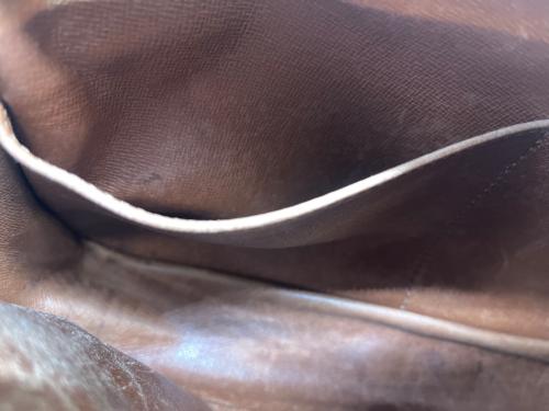 LOUIS VUITTON（ルイ ヴィトン）LOUIS VUITTON (ルイ ヴィトン) LOUIS VUITTON　クラッチバッグの古着・服飾アイテム