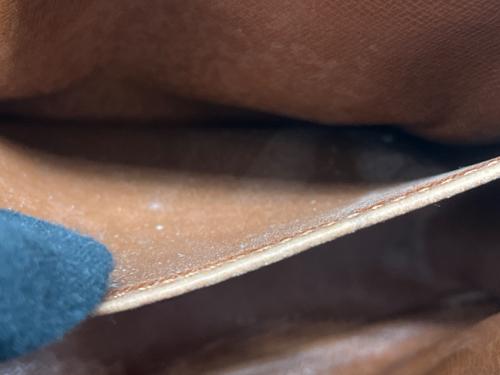 LOUIS VUITTON（ルイ ヴィトン）LOUIS VUITTON (ルイ ヴィトン) LOUIS VUITTON　クラッチバッグの古着・服飾アイテム