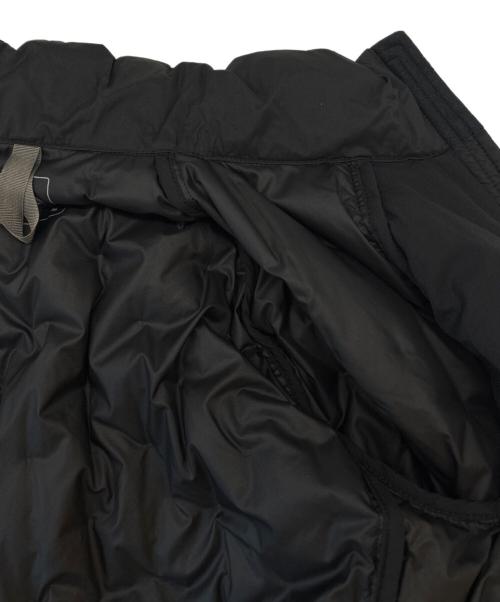 THE NORTH FACE（ザ ノース フェイス）THE NORTH FACE (ザ ノース フェイス) THE NORTH FACE　アストロライトジャケット ブラック サイズ:Mの古着・服飾アイテム