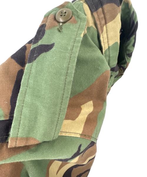 ミリタリー（ミリタリー）ミリタリー (ミリタリー) フィールドジャケット　カモフラージュ柄 カーキ サイズ:LARGE LONGの古着・服飾アイテム