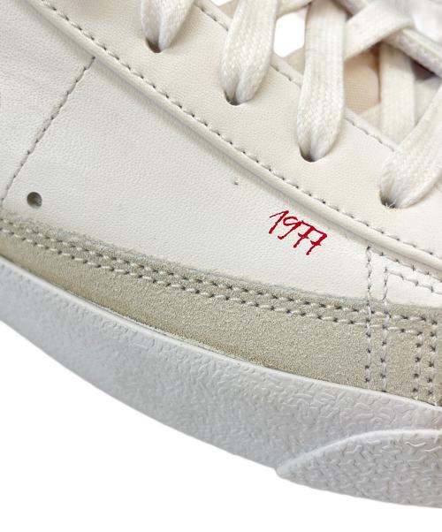 NIKE（ナイキ）NIKE (ナイキ) NIKE ハイカットスニーカー ホワイト×レッド サイズ:27.5の古着・服飾アイテム