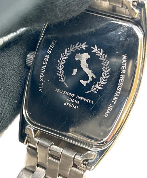 SELEZIONE INFINITA（セレジオーネ・インフィニータ）SELEZIONE INFINITA (セレジオーネ・インフィニータ) SELEZIONE INFINITA　腕時計 ホワイトの古着・服飾アイテム