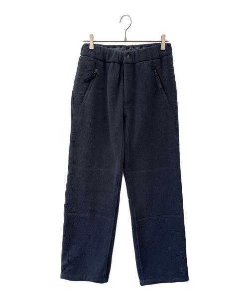 WHITE MOUNTAINEERING（ホワイトマウンテ二アニング）WHITE MOUNTAINEERING (ホワイトマウンテ二アニング) WILD THINGS (ワイルドシングス) WHITE MOUNTAINEERING × WILD THINGS　ボアフリースパンツ グレー サイズ:Mの古着・服飾アイテム