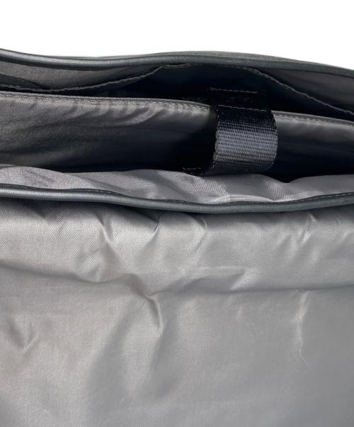 HUNTING WORLD（ハンティングワールド）HUNTING WORLD (ハンティングワールド) ショルダーバッグ ブラックの古着・服飾アイテム