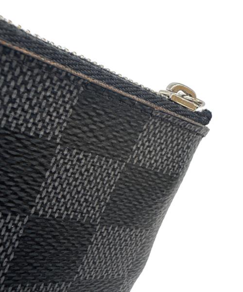 LOUIS VUITTON（ルイ ヴィトン）LOUIS VUITTON (ルイ ヴィトン) LOUIS VUITTON　ダミエ・グラフィット　ポシェット・クレ　カードキーケース ブラックの古着・服飾アイテム