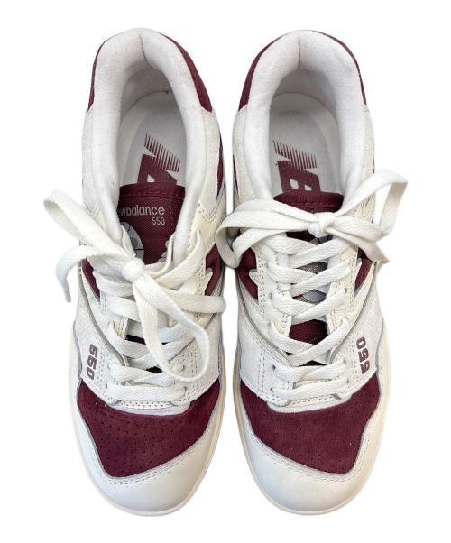 NEW BALANCE（ニューバランス）NEW BALANCE (ニューバランス) NEW BALANCE　550 Sea Salt Classic CRIMSON　ローカットスニーカー ホワイト×レッド サイズ:23の古着・服飾アイテム