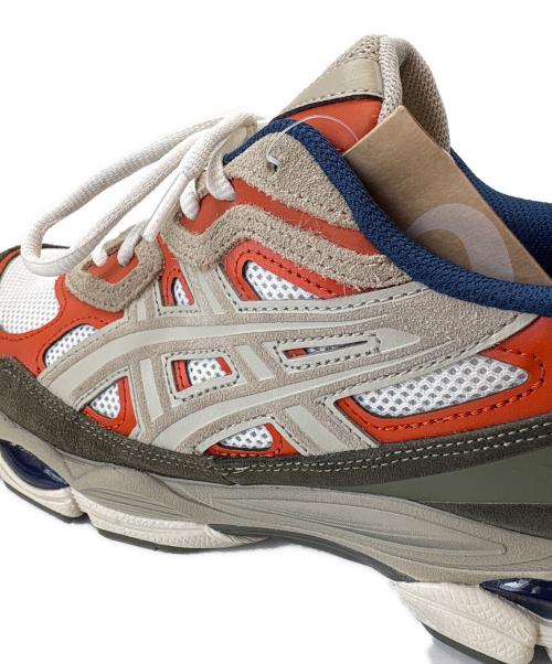 asics（アシックス）asics (アシックス) asics　GEL-NYC　スニーカー ホワイト×ベージュ×オレンジ サイズ:28.0の古着・服飾アイテム