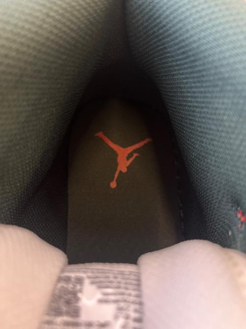 NIKE（ナイキ）NIKE (ナイキ) NIKE Air Jordan 1 Mid スニーカー レッド×ホワイト×グリーン サイズ:27の古着・服飾アイテム