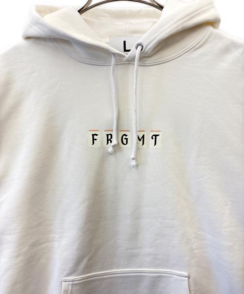 FRAGMENT ORPHANS（フラグメント オーファンズ）FRAGMENT ORPHANS (フラグメント オーファンズ) FRAGMENT ORPHANS　プルオーバーパーカー ホワイト サイズ:Ｌの古着・服飾アイテム