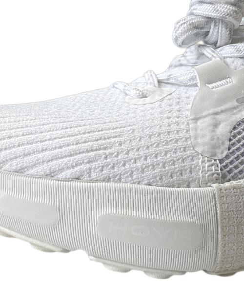 UNDER ARMOUR（アンダーアーマー）UNDER ARMOUR (アンダーアーマー) UNDER ARMOUR　ローカットスニーカー ホワイト サイズ:27.5の古着・服飾アイテム